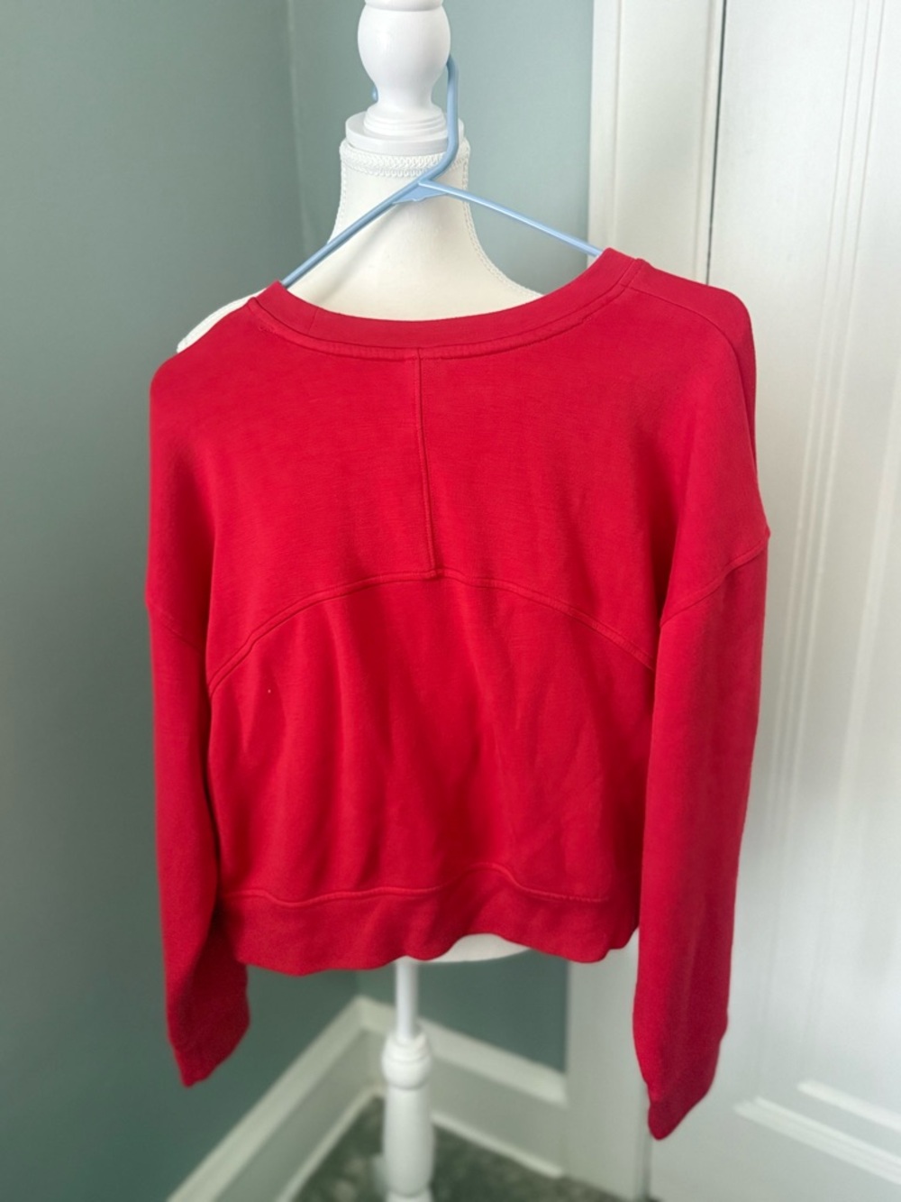 Danskin Red Crewneck Top - Picture 3 of 3